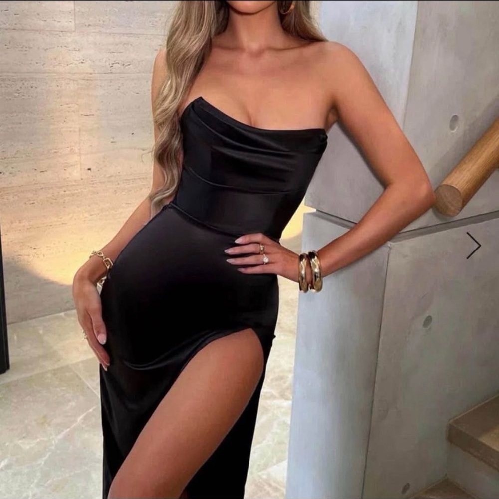 Baby boo Chic Strapless Black Evening Dress